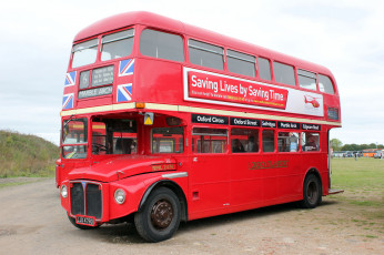 Картинка автомобили автобусы транспорт пассажирский