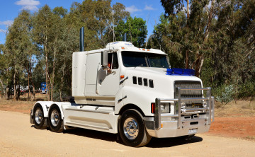 Картинка автомобили international седельный тяжелый тягач грузовик