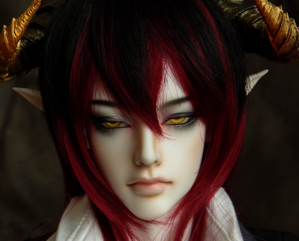 Обои картинки фото разное, игрушки, демон, кукла, парень, рога