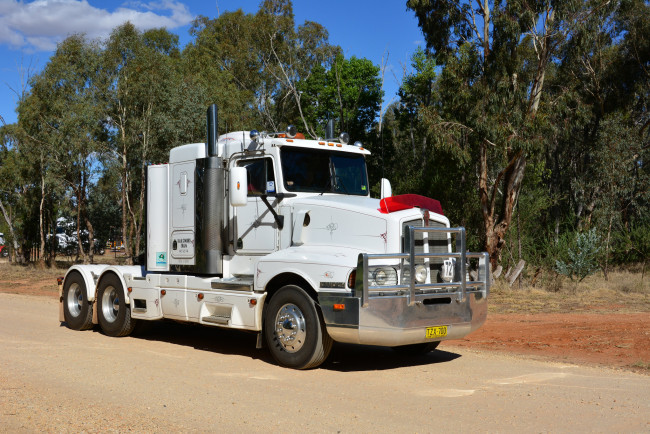 Обои картинки фото t601 kenworth, автомобили, kenworth, тяжелый, грузовик, тягач, седельный