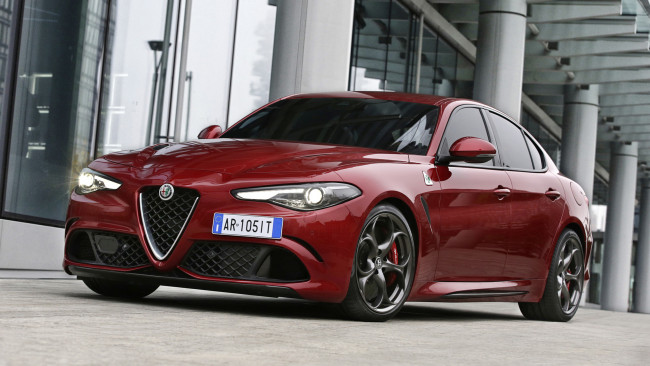 Обои картинки фото alfa romeo giulia quadrifoglio 2017, автомобили, alfa romeo, alfa, romeo, giulia, quadrifoglio, 2017