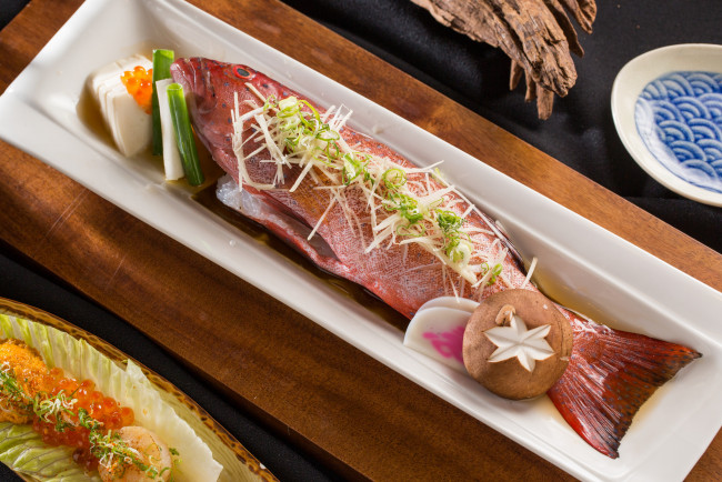 Обои картинки фото еда, рыба,  морепродукты,  суши,  роллы, кухня, китайская