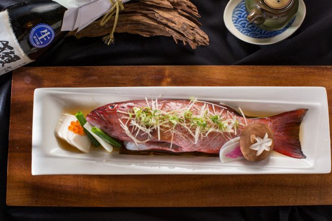 Обои картинки фото еда, рыба,  морепродукты,  суши,  роллы, кухня, китайская