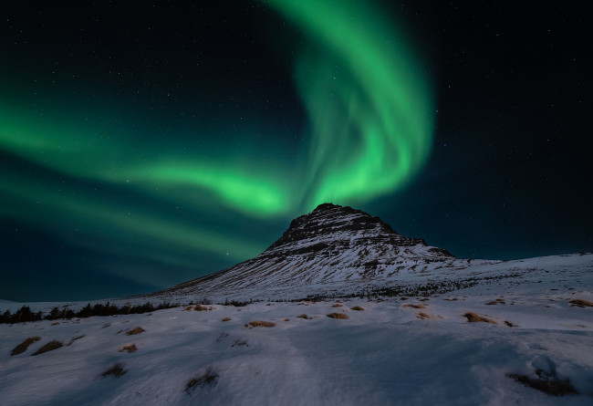 Обои картинки фото природа, северное сияние, сполохи, ночь