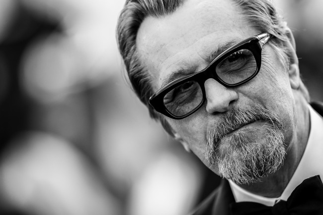 Обои картинки фото мужчины, gary oldman, актер, лицо, борода, очки