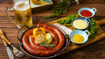 Картинка еда колбасные+изделия пиво колбаса горчица соус