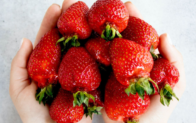 Обои картинки фото еда, клубника,  земляника