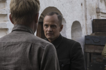 Картинка кино+фильмы обитель+ сериал мужчины разговор