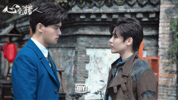 Картинка кино+фильмы psych-hunter парни разговор здание