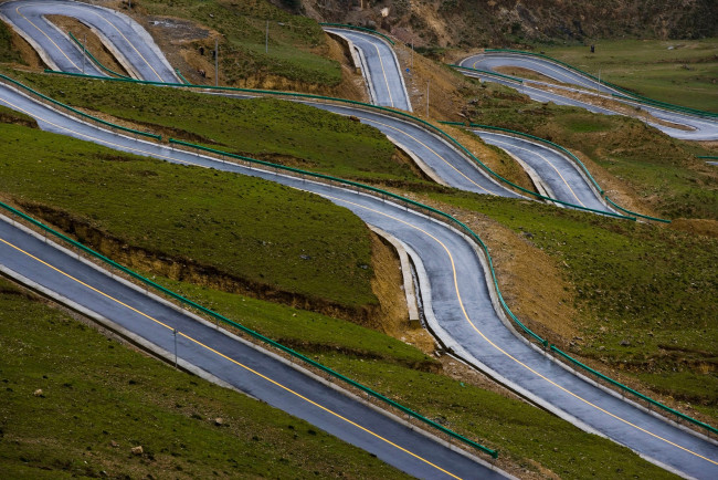 Обои картинки фото природа, дороги, горы, серпантин