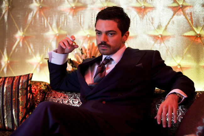 Обои картинки фото the, devil`s, double, кино, фильмы, двойник, дьявола