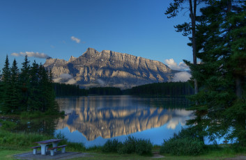 Картинка two jack lake banff national park canada природа реки озера деревья отражение пейзаж гора канада озеро mount rundle