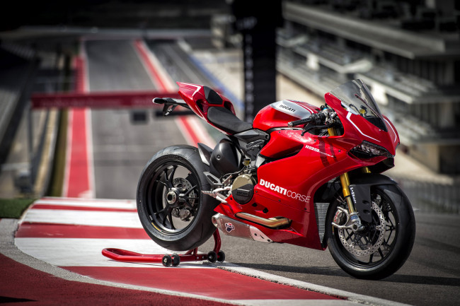 Обои картинки фото мотоциклы, ducati, superbike, 2013, panigale, r, 1199