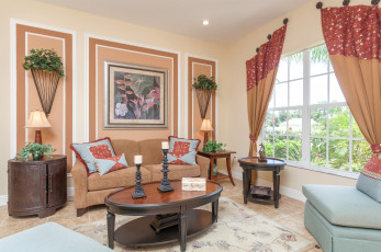 Картинка интерьер гостиная шторы