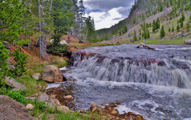 Обои картинки фото природа, реки, озера, горы, река, лес, пороги