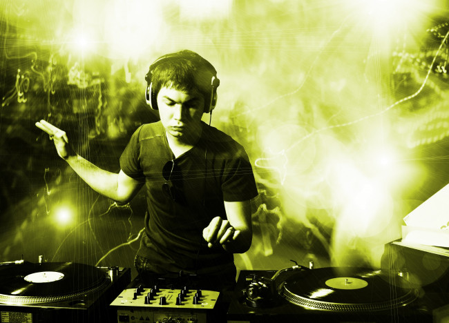 Обои картинки фото музыка, - другое, клуб, парень, диджей