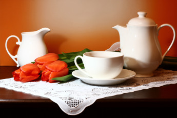 Картинка разное посуда +столовые+приборы +кухонная+утварь композиции натюрморты нфд тюльпаны цветы