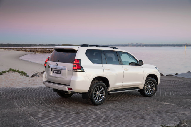 Обои картинки фото автомобили, toyota