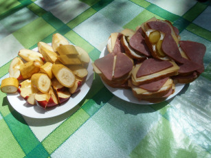 Картинка еда бутерброды +гамбургеры +канапе колбаса хлеб яблоки бананы сыр огурцы