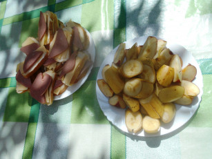 Картинка еда бутерброды +гамбургеры +канапе колбаса хлеб бананы яблоки сыр