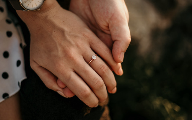 Обои картинки фото разное, руки,  ноги, прикосновение