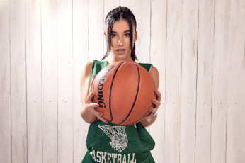 Картинка kendra+mason девушки kendra mason девушка модель брюнетка красотка взгляд макияж поза стройная сексуальная фигура