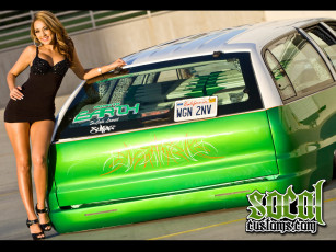 Картинка автомобили авто девушками