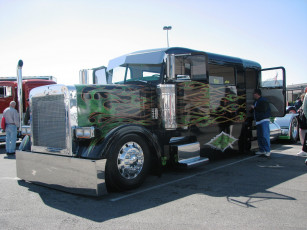 Картинка автомобили peterbilt