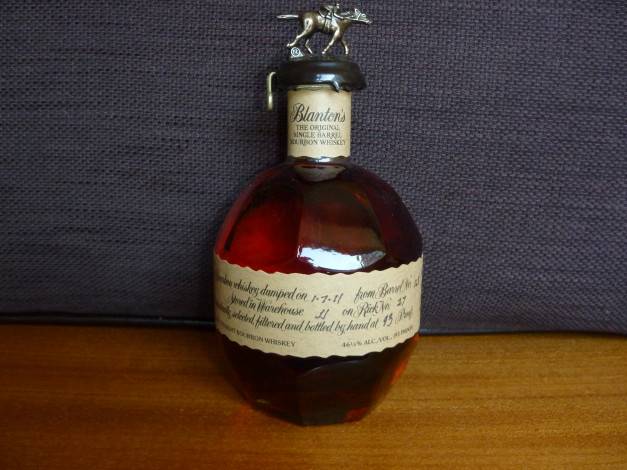 Обои картинки фото whisky, бренды, blanton`s, напитки, виски