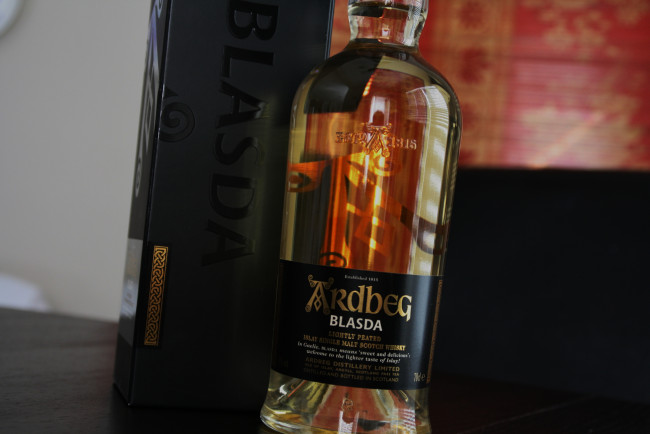 Обои картинки фото whisky, бренды, ardbeg, напитки, виски