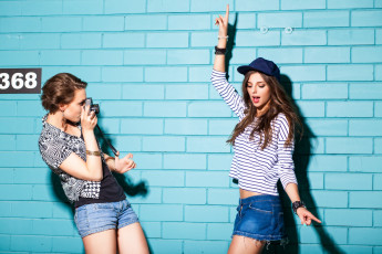 Картинка девушки -unsort+ группа+девушек фото прически стильные