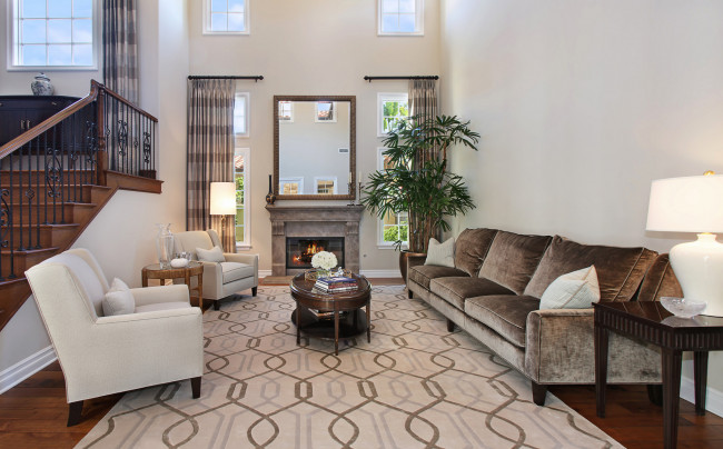 Обои картинки фото интерьер, гостиная, цветы, мебель, дизайн, оформление