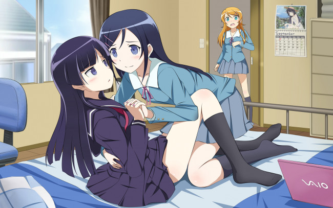 Обои картинки фото аниме, oreimo, gokou, ruri, kousaka, kirino, aragaki, ayase, ноутбук, кровать, комната, девушки