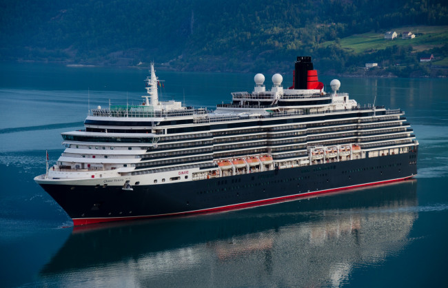 Обои картинки фото корабли, лайнеры, лайнер, river, liner, река