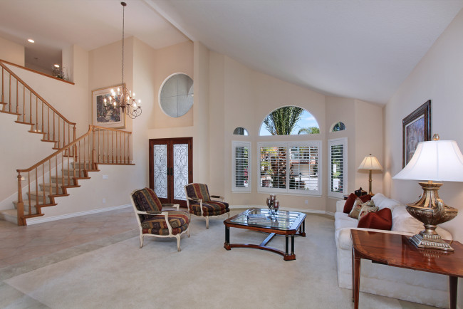 Обои картинки фото интерьер, гостиная, цветы, мебель, дизайн, оформление