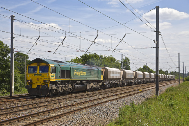 Обои картинки фото техника, поезда, железная, дорога, рельсы, локомотив, состав