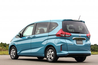 Картинка автомобили honda freed