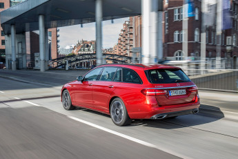 Картинка автомобили mercedes-benz d avantgarde estate e 220 line