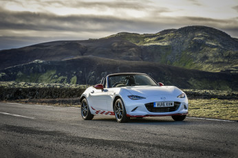 Картинка автомобили mazda mx-5