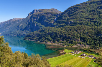 Картинка города -+панорамы залив бухта