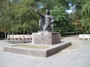 Картинка города -+памятники +скульптуры +арт-объекты город памятник культурные+и+исторические+достопримечательности достопримечательности исторические+достопримечательности культурные+достопримечательности