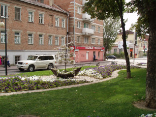 Картинка кораблик города -+улицы +площади +набережные город памятник скульптура исторические+достопримечательности культурные+достопримечательности арт-объекты корабль культурные+и+исторические+достопримечательности достопримечательности