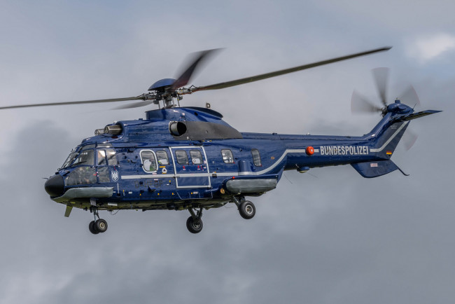 Обои картинки фото авиация, вертолёты, вертушка