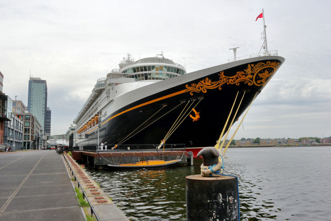 Обои картинки фото disney magic, корабли, лайнеры, лайнер, круиз