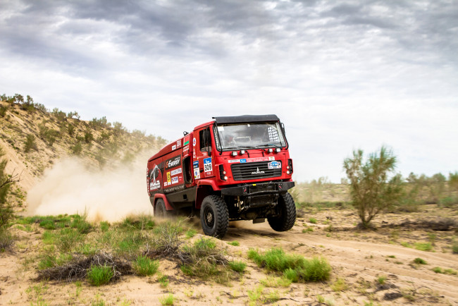 Обои картинки фото спорт, авторалли, скорость, гонка, maz