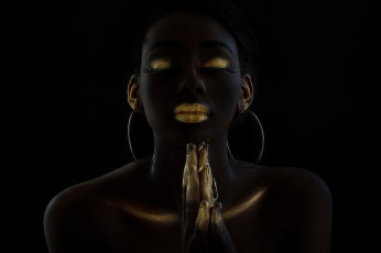 Картинка девушки -+креатив +косплей чёрный цвет креатив боди-арт cosplay брюнетка девушка модель макияж причёска взгляд