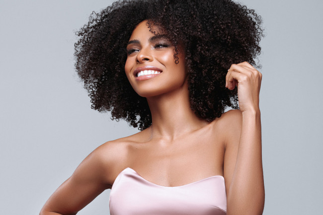 Обои картинки фото gabriela vallejo, девушки, gabriela, vallejo, розовый, платье, девушка, мулатка, темнокожая, смуглая, красотка, красавица, стройная, сексуальная, мисс, гаити, звезда