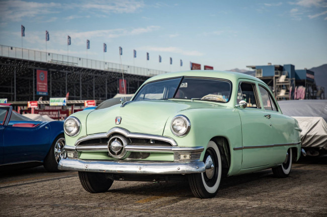 Обои картинки фото автомобили, выставки и уличные фото, ford