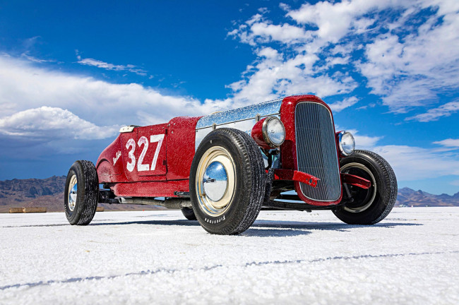 Обои картинки фото автомобили, custom classic car, bonnevile, lake