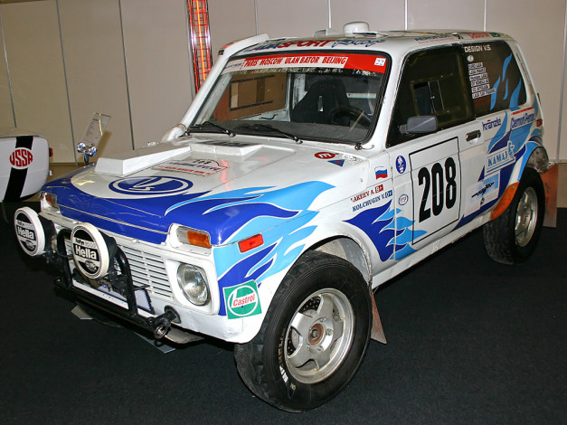 Обои картинки фото автомобили, выставки, уличные, фото